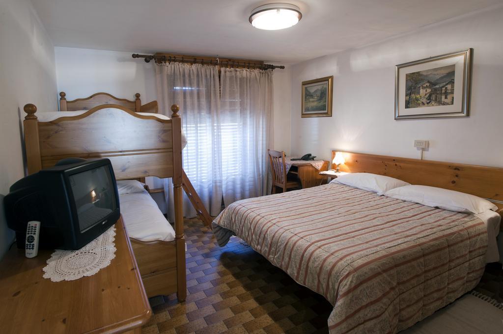 Albergo Castello Da Bonino Champorcher Phòng bức ảnh